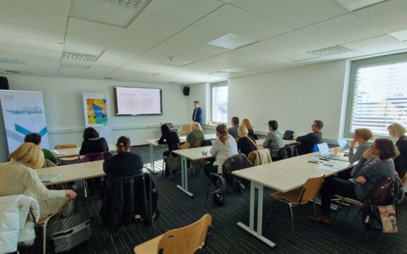 Izobraževanje o Zelenem in krožnem javnem naročanju živil