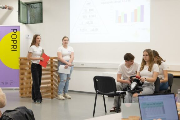 POPRI 2025: Mladi podjetniški talenti blesteli na tekmovanju
