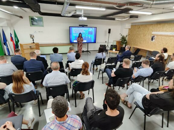 Kako do pravega kadra in poslovnih priložnosti znotraj SRIP-ov?