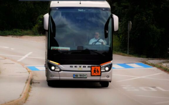 DUJPP ob začetku šolskega leta ohranja vozne rede in krepi varnost